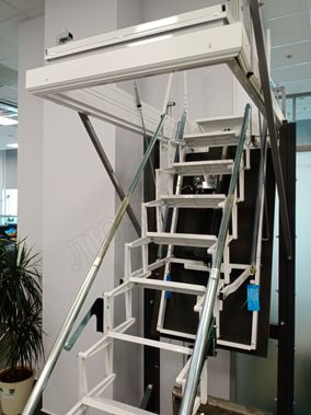 Чердачная лестница Aci Alluminio Fantozziscale Motorizzata Premium Чердачная лестница Aci Alluminio Fantozziscale Motorizzata Premium