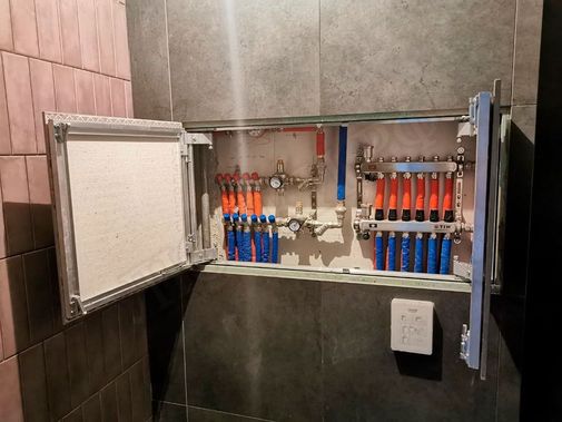 Люк под плитку Секрет 3.0, 2 створки 1100*350 Люк под плитку Секрет 3.0, 2 створки 1100*350