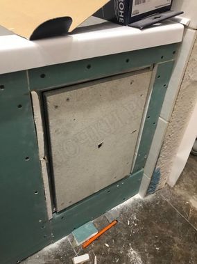 Люк под плитку Нажимной Секрет-Лайт 500*400 Люк под плитку Нажимной Секрет-Лайт 500*400