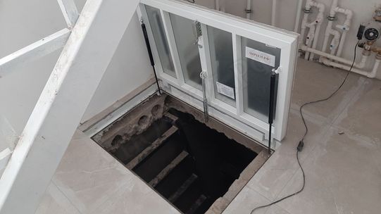 Напольный люк Самоподъемный Невидимка уголок 500*1850 Напольный люк Самоподъемный Невидимка уголок 500*1850